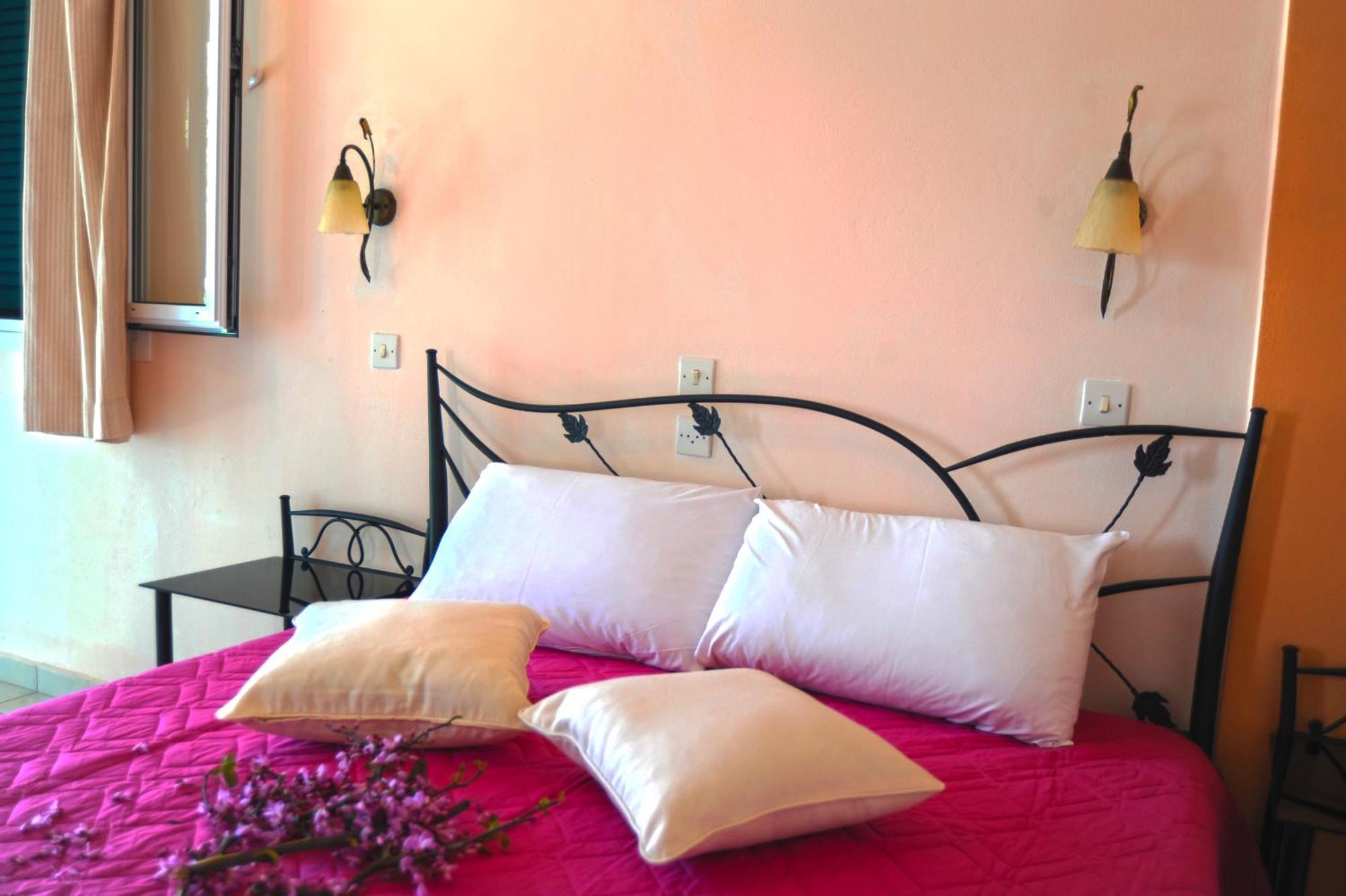 Bella Vista Aparthotel Nydri  Phòng bức ảnh